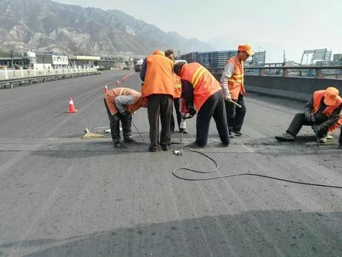 六盘水道路桥梁病害治理